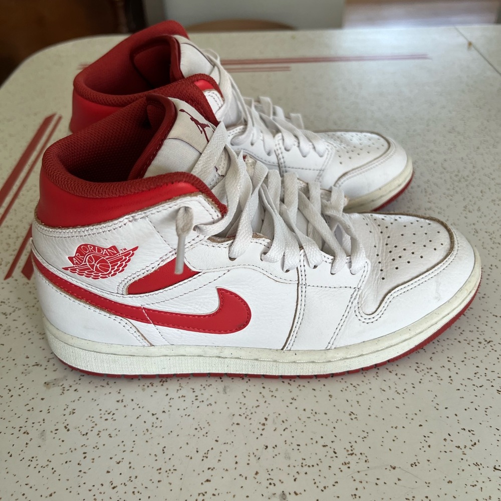 Nike Air Jordan 1 Mid SE - Dune Red